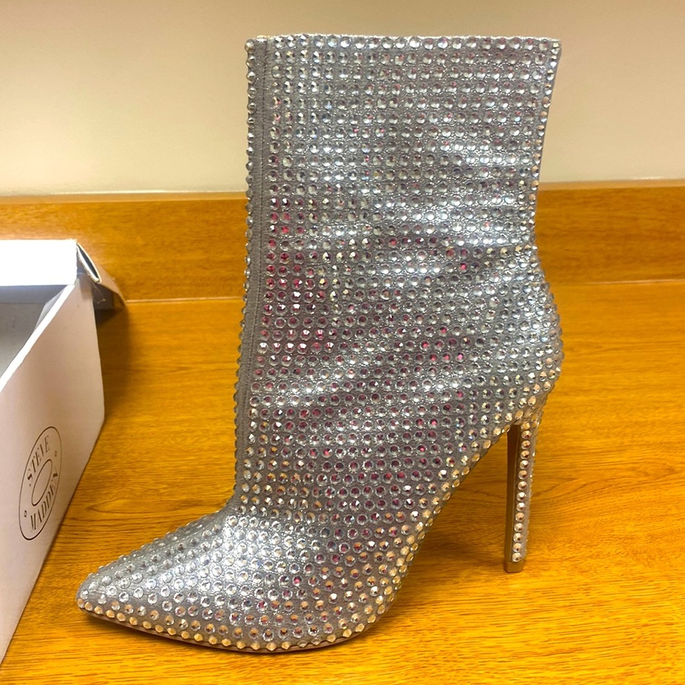 Stunning Steve Madden Rhinestone ankle boots